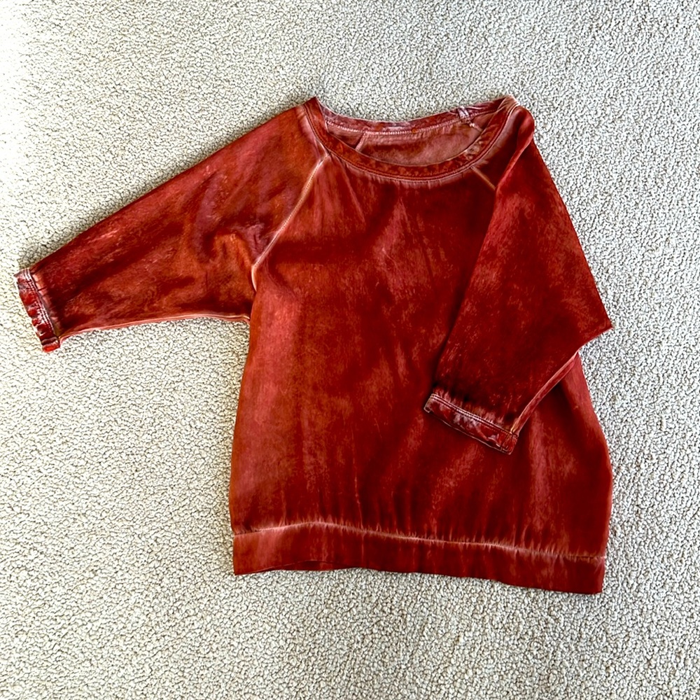 AOC Top.